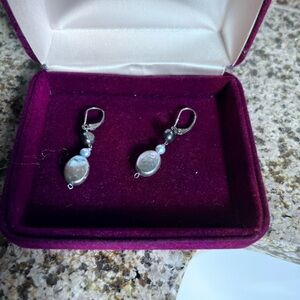 Elegant Silver and Gray Pearl Earrings